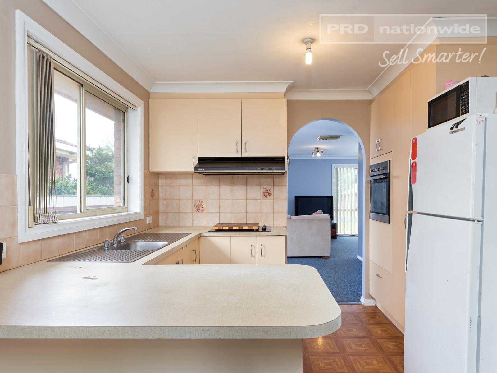 18 Balleroo Crescent GLENFIELD PARK 3