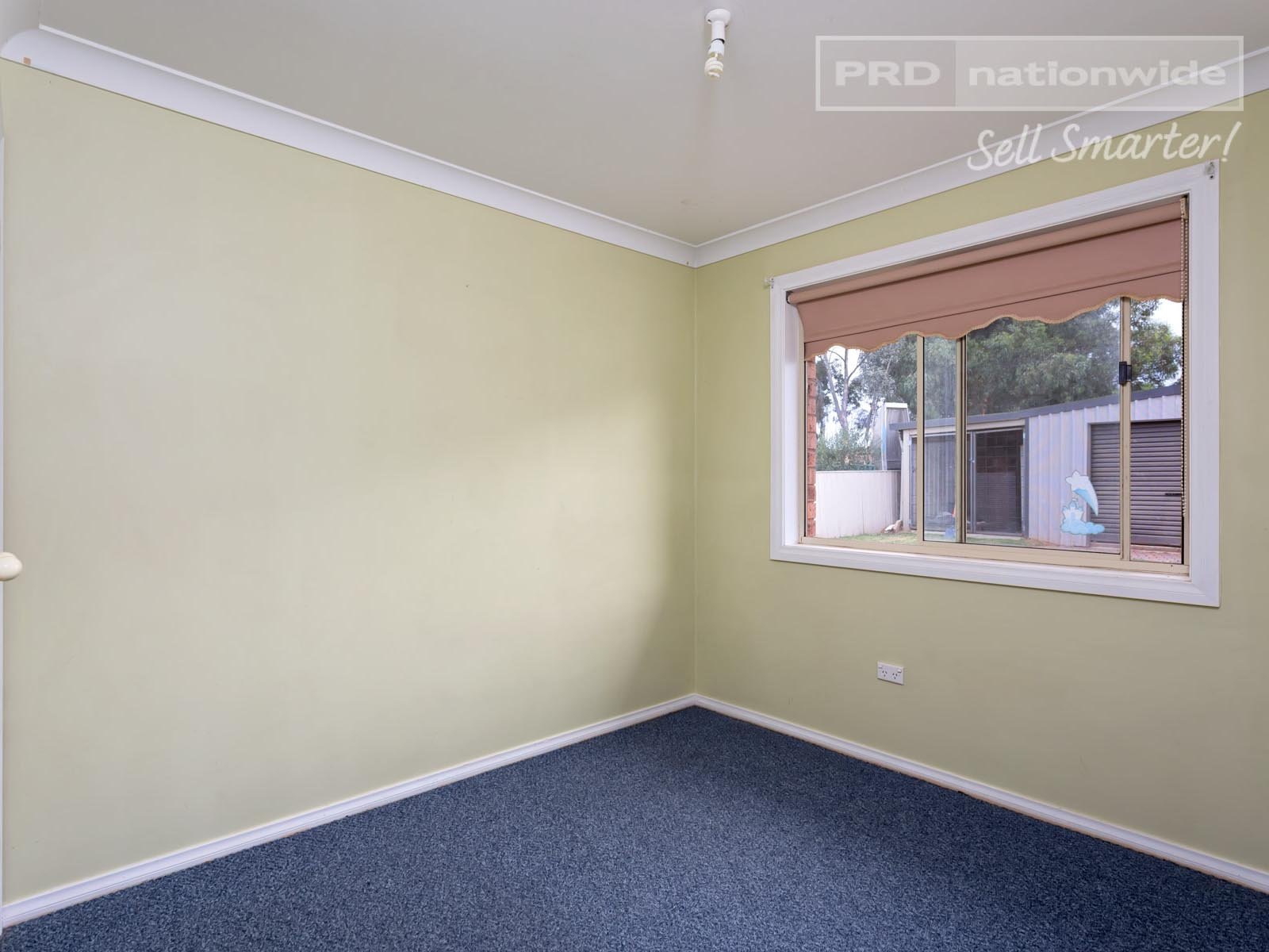 18 Balleroo Crescent GLENFIELD PARK 5
