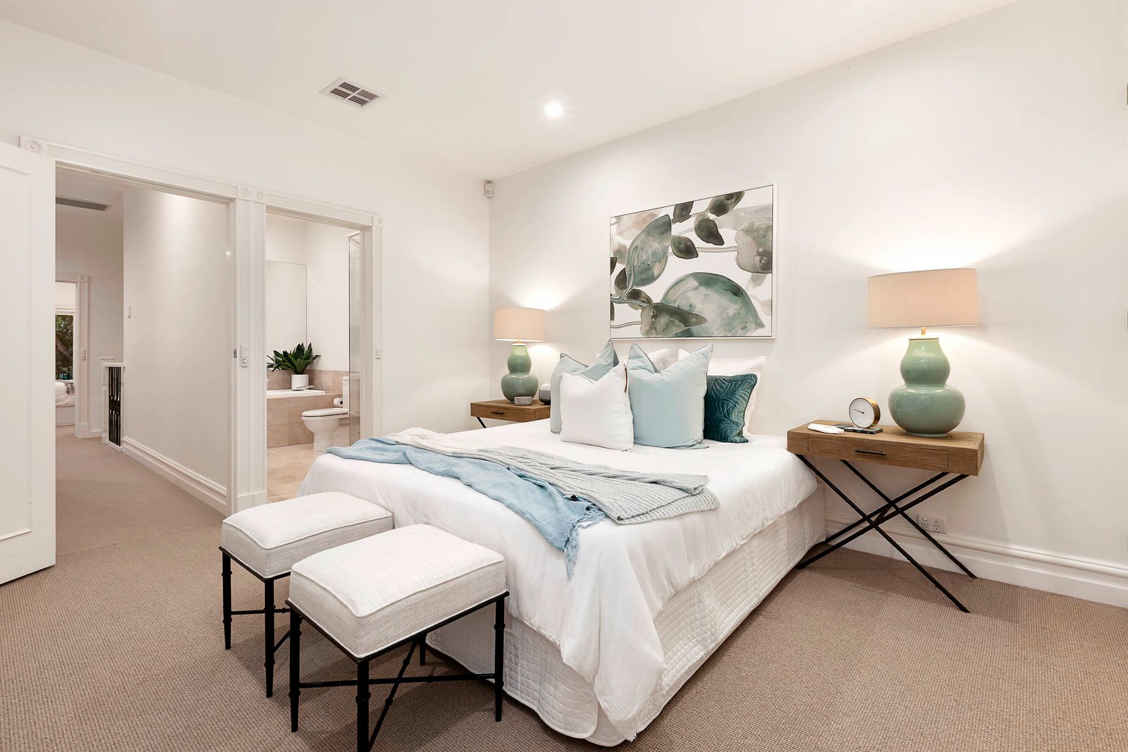 Real Estate and Property in 18 Balmerino Avenue, Toorak, VIC