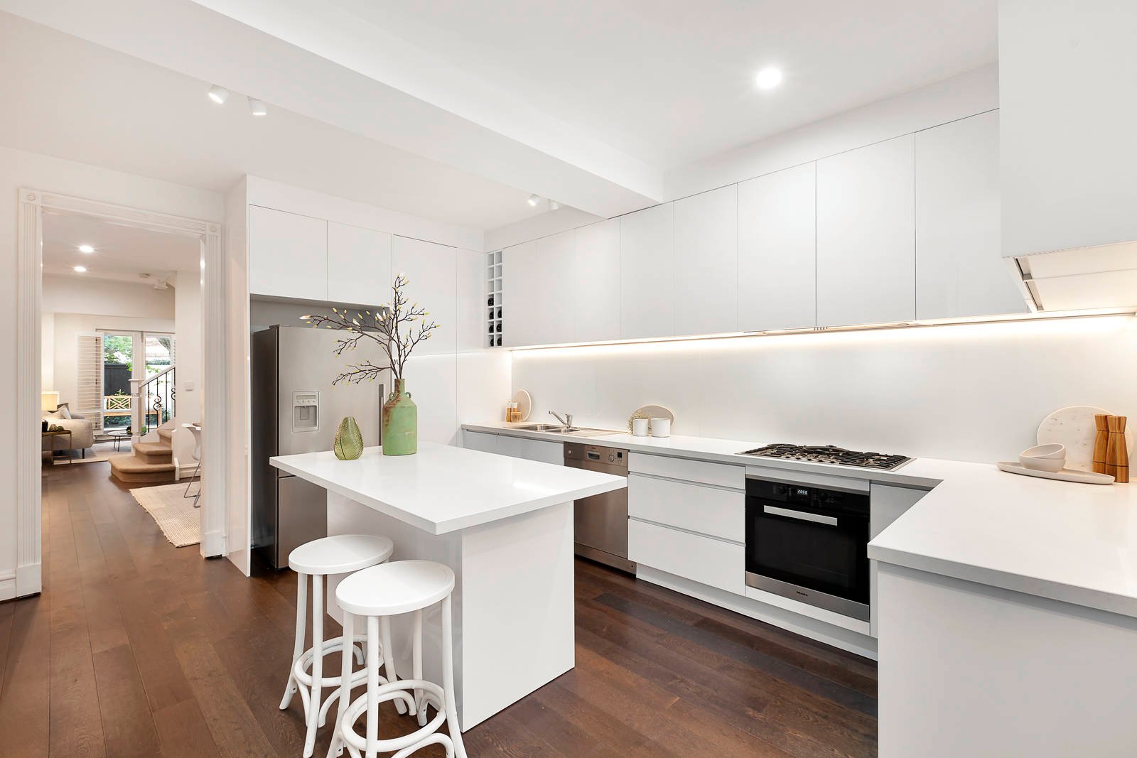 Real Estate and Property in 18 Balmerino Avenue, Toorak, VIC