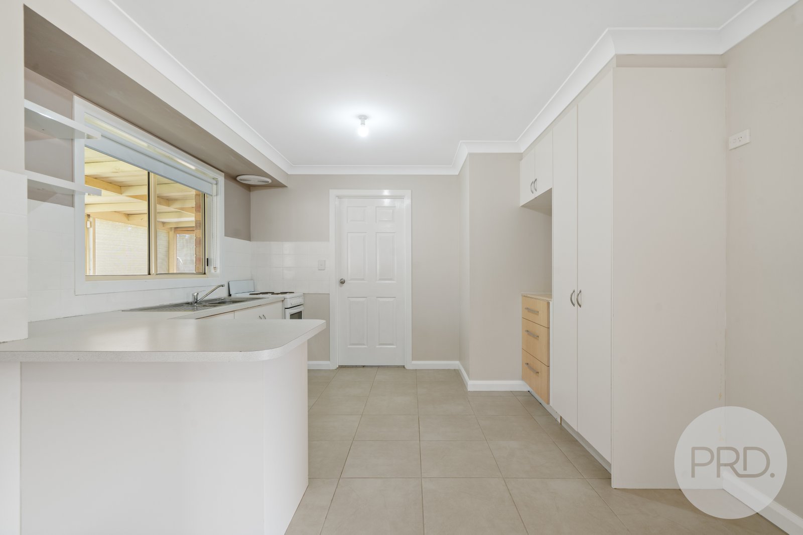 18 Bamarook Crescent GLENFIELD PARK 6