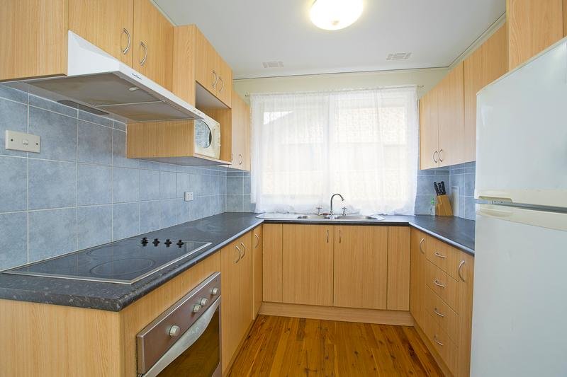 18 Banool Avenue SOUTH PENRITH 2