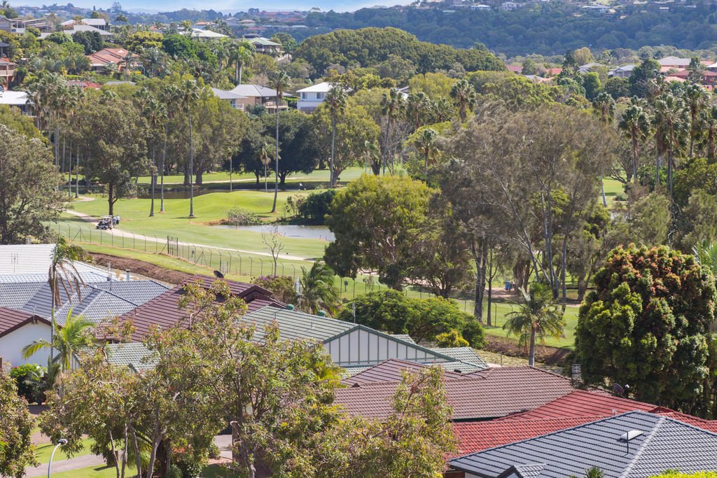 18 Banora Hills Drive BANORA POINT 10