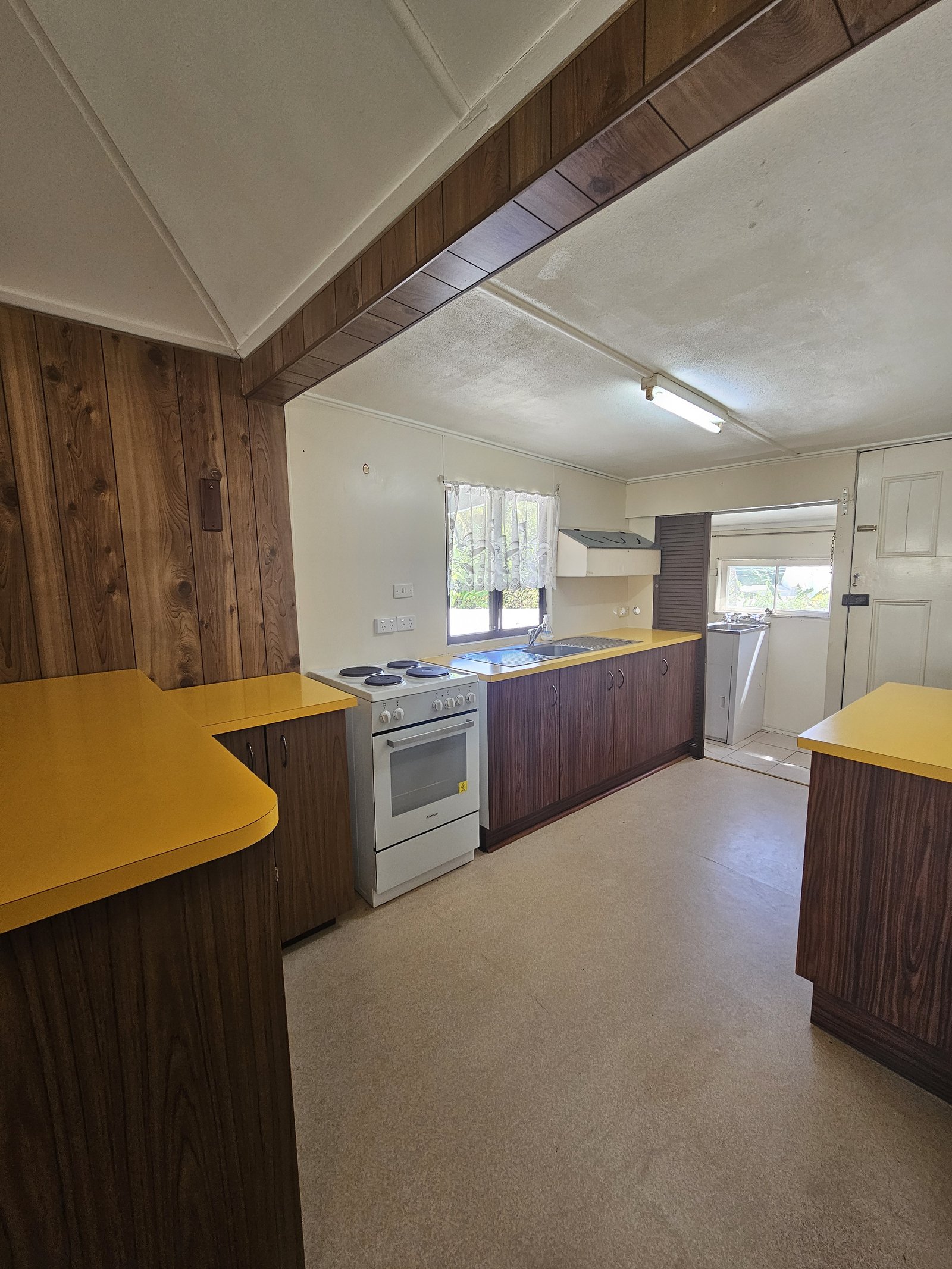 18 Beach Avenue TANNUM SANDS 2