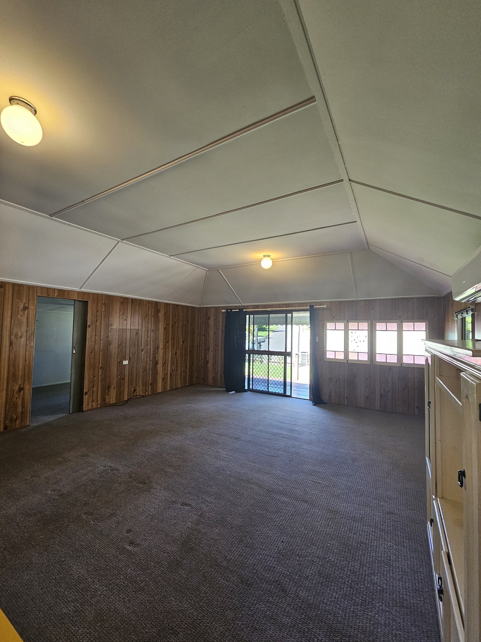 18 Beach Avenue TANNUM SANDS 6