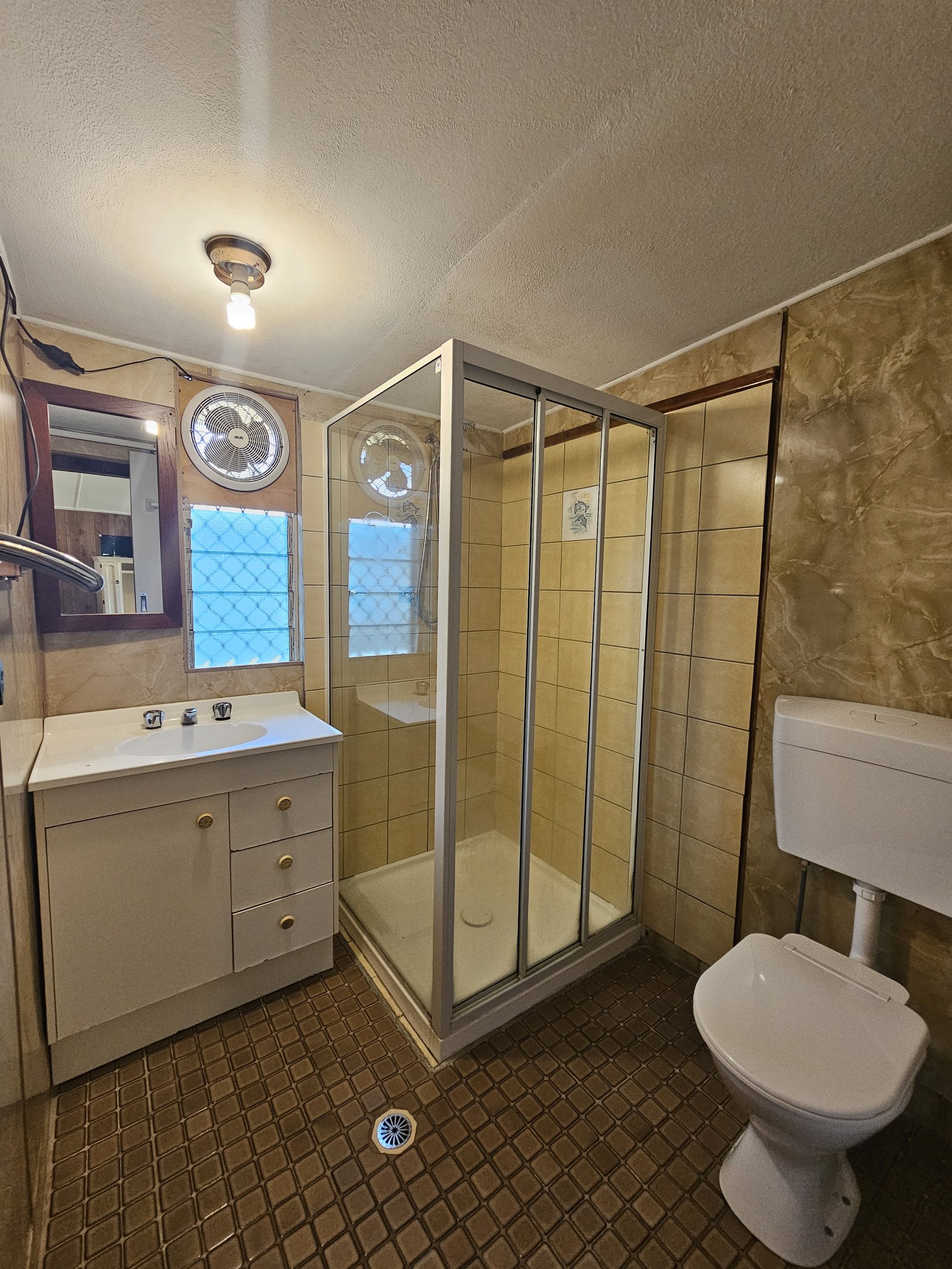 18 Beach Avenue TANNUM SANDS 8