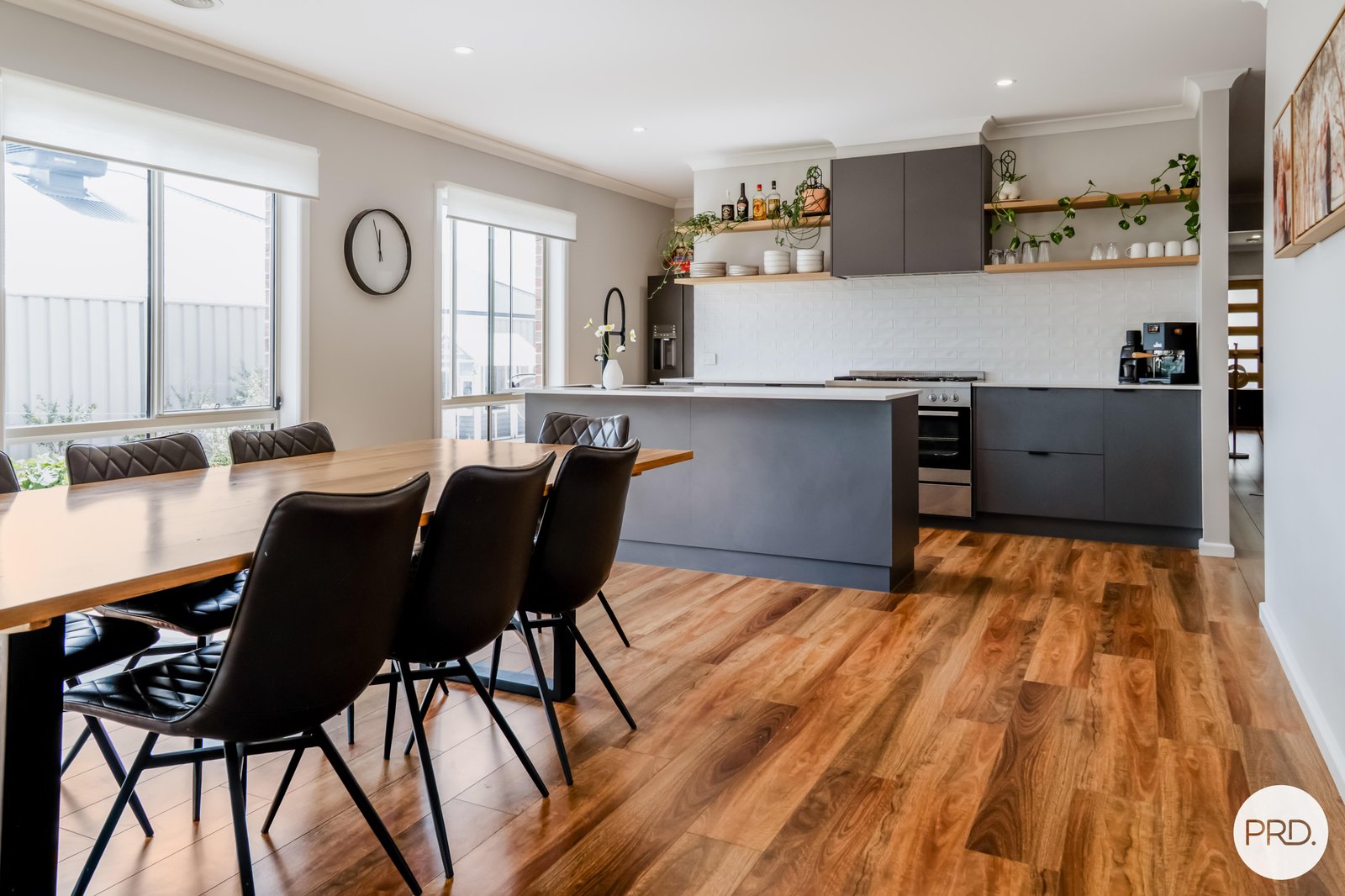 18 Beadsworth Street BARANDUDA 8