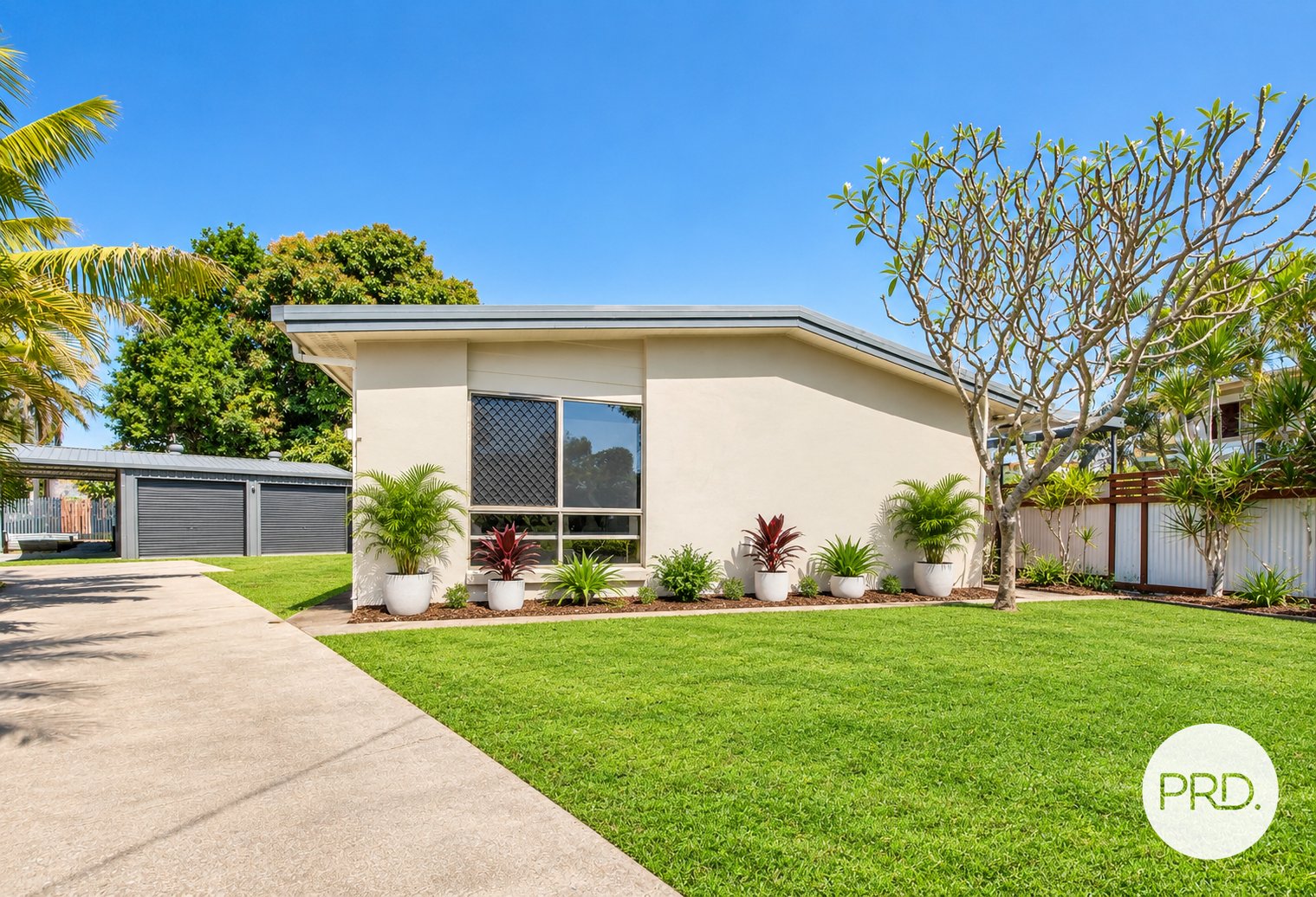 18 Bellemere Court BOYNE ISLAND 2