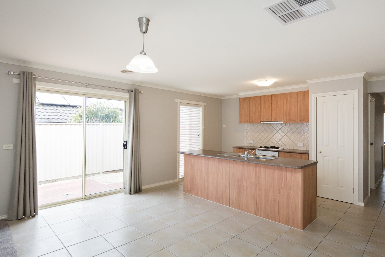 Gallery: 18 Belmar Crescent