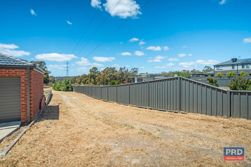 18 Bentley Terrace QUARRY HILL 10