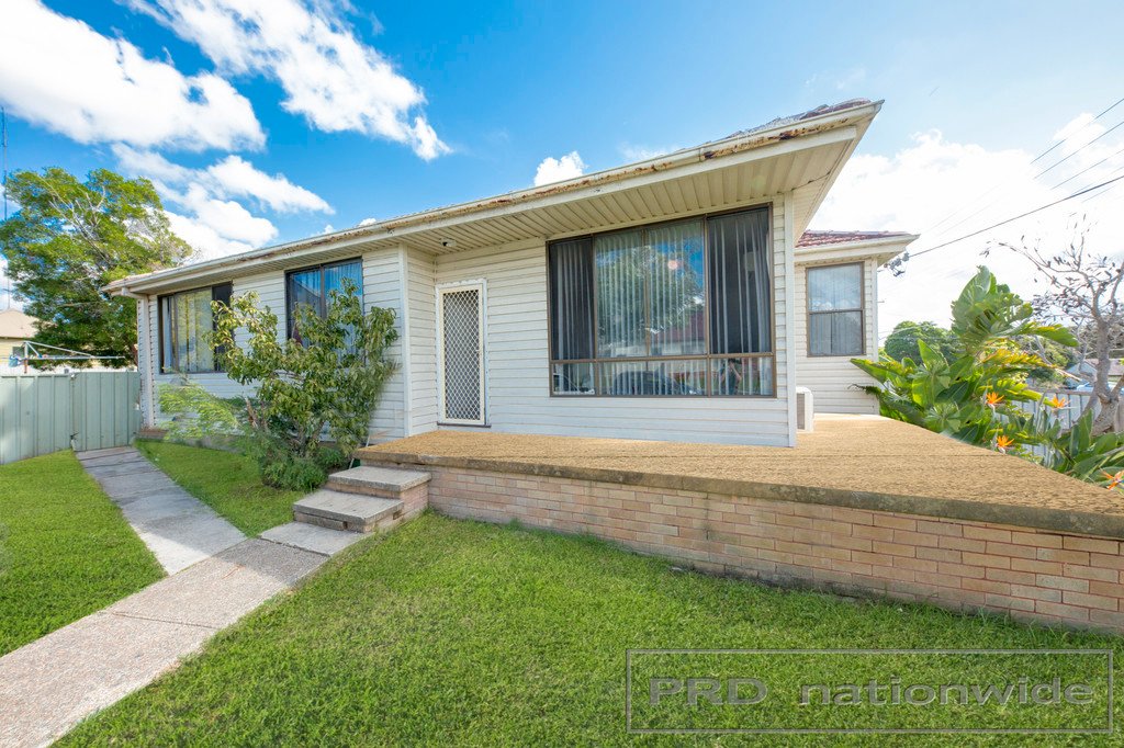 18 Beresford Avenue BERESFIELD 1