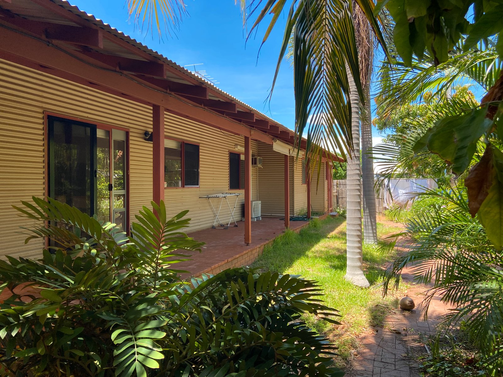 18 Biddles Place CABLE BEACH 8