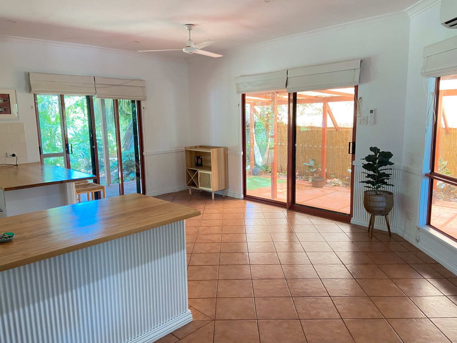 18 Biddles Place CABLE BEACH 13