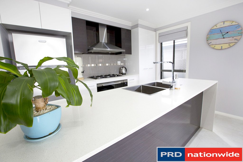 18 Binyang Avenue GLENMORE PARK 3