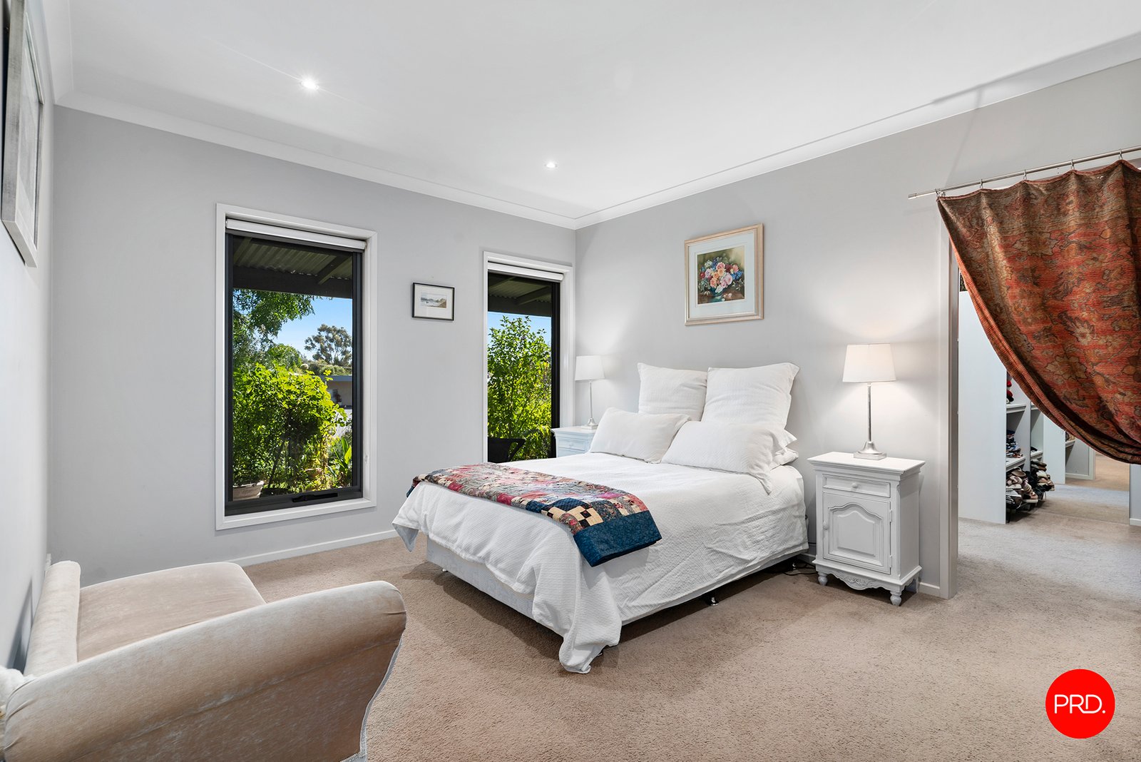 18 Black Street LONG GULLY 9
