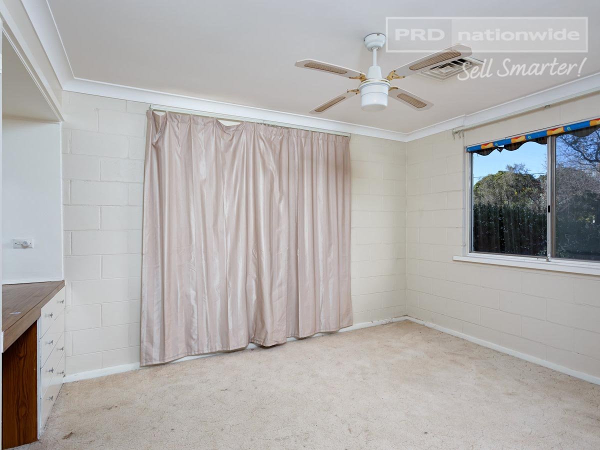 18 Bocquet Street LAKE ALBERT 6