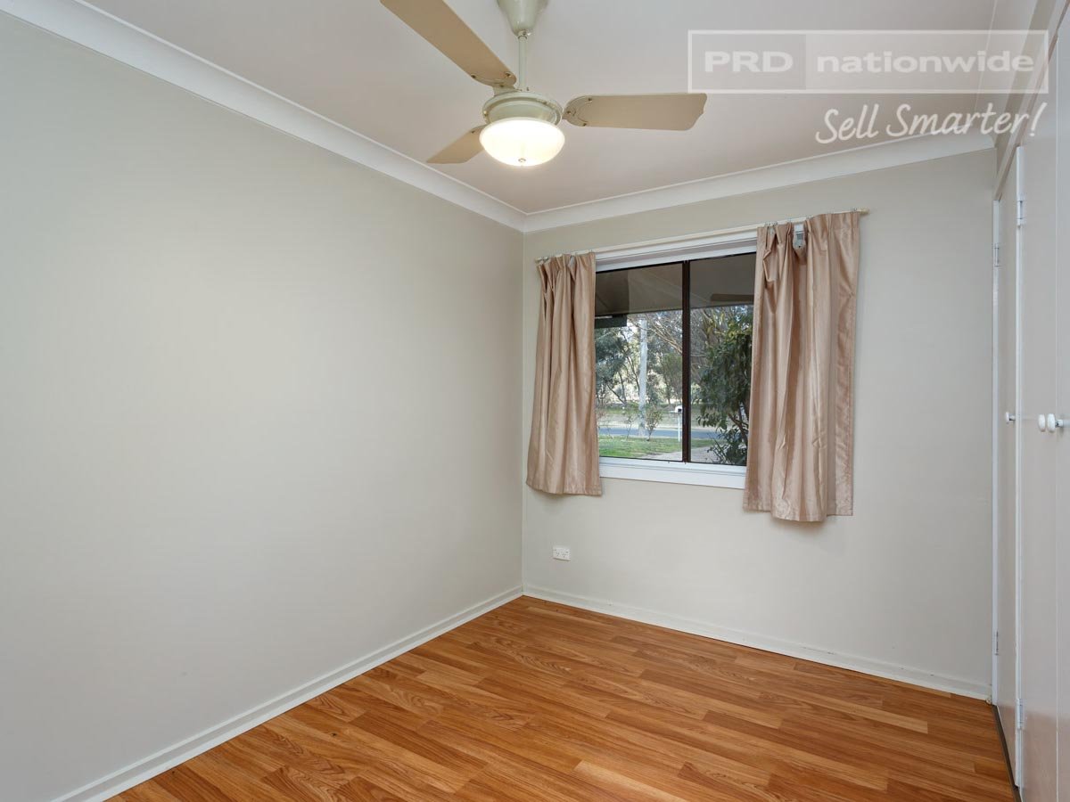 18 Bocquet Street LAKE ALBERT 11