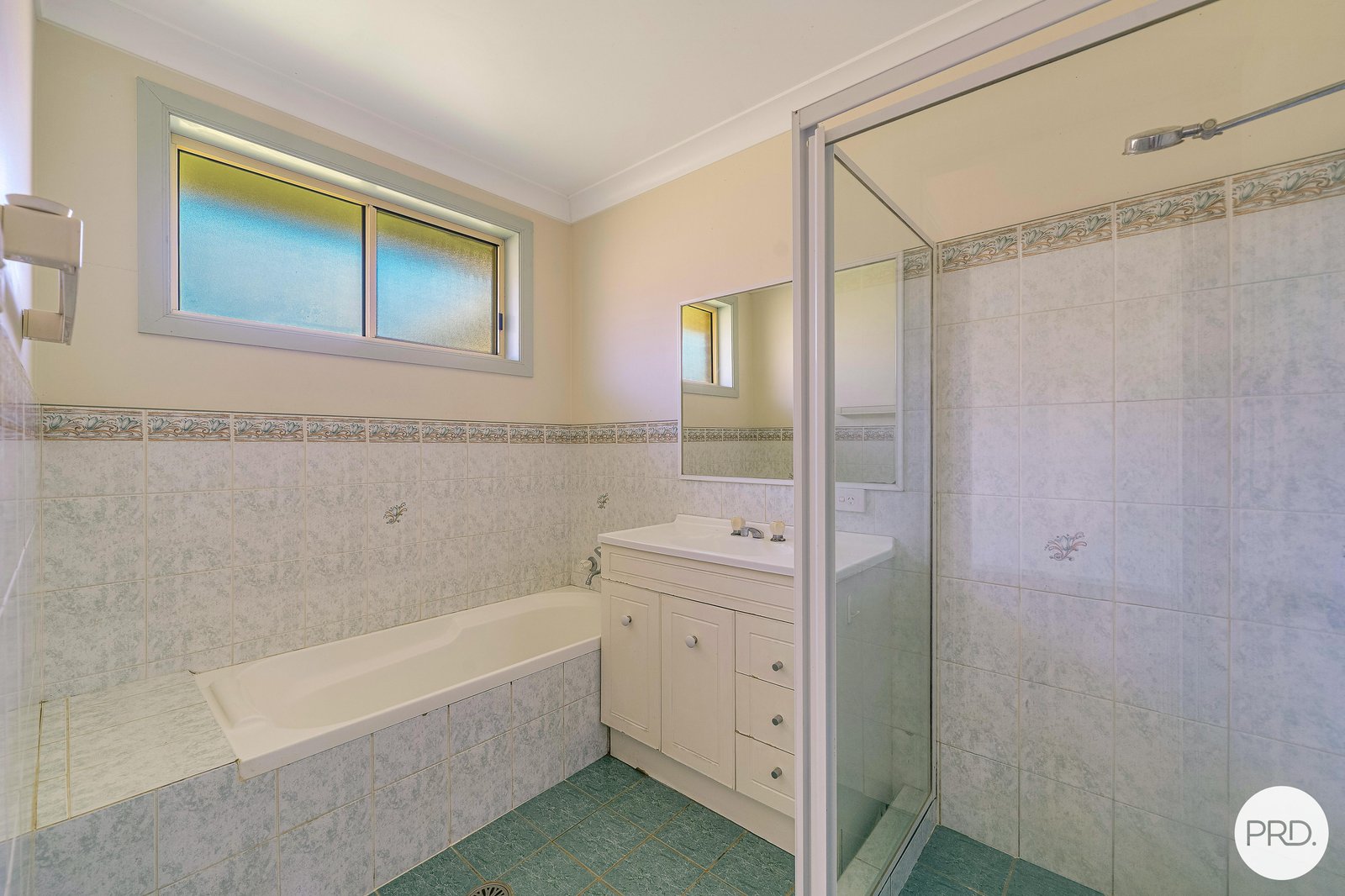 18 Botanic Drive KEW 10