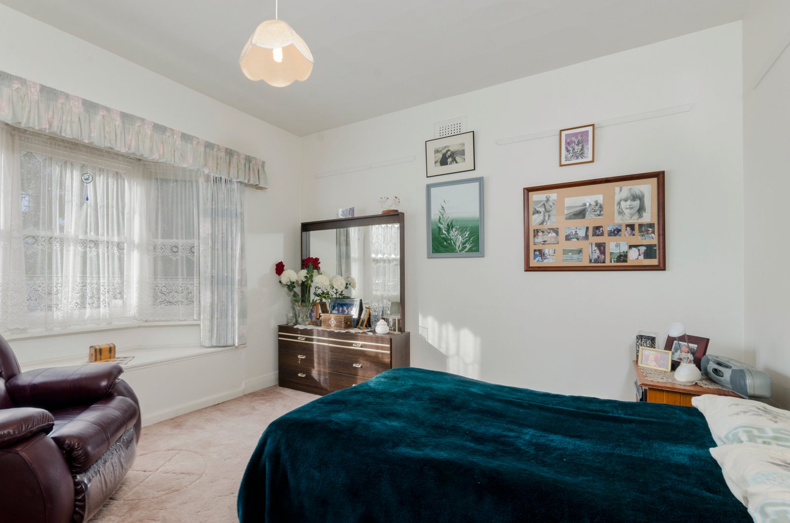 Gallery: 18 Bourke Crescent