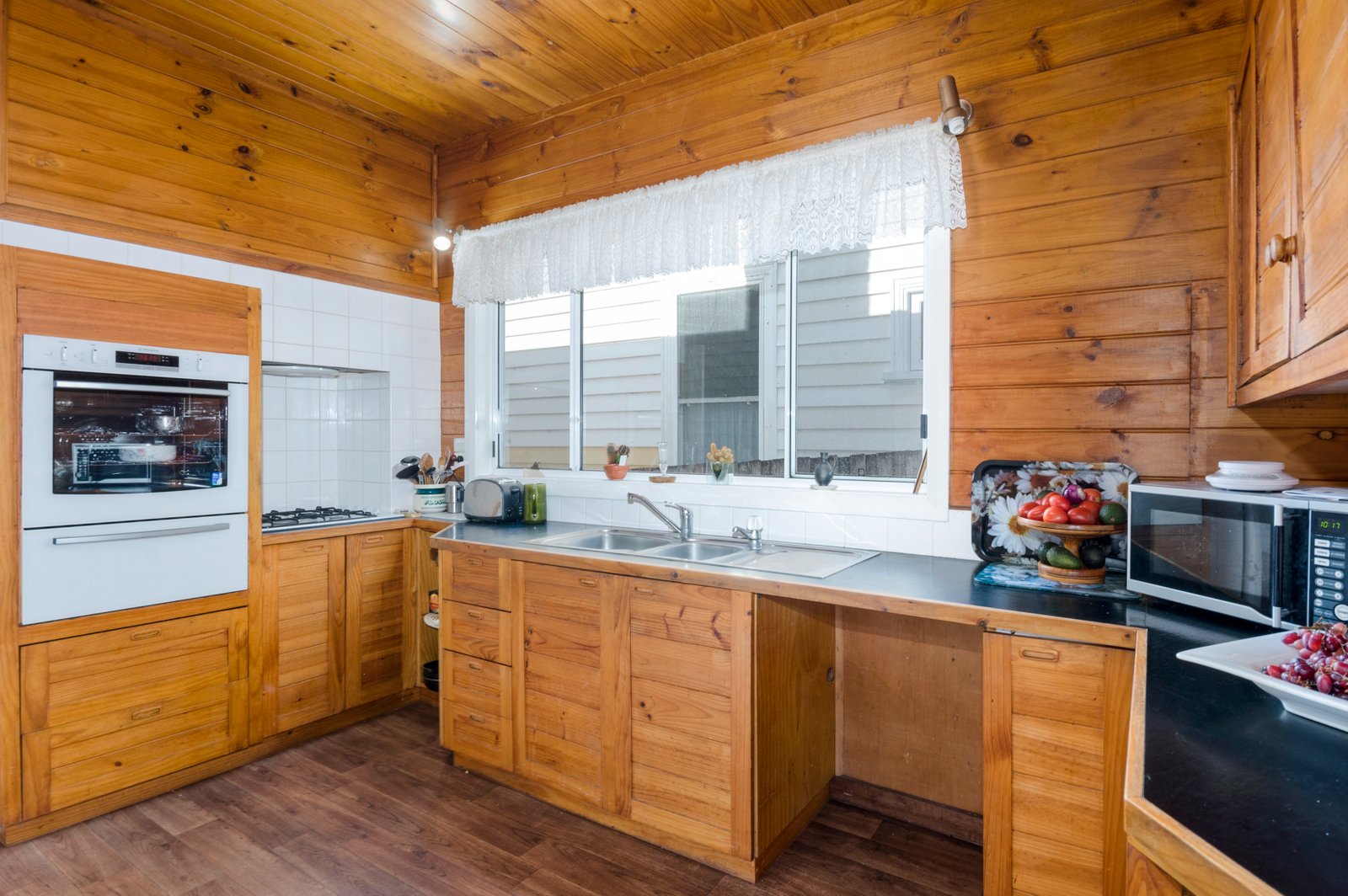 Gallery: 18 Bourke Crescent