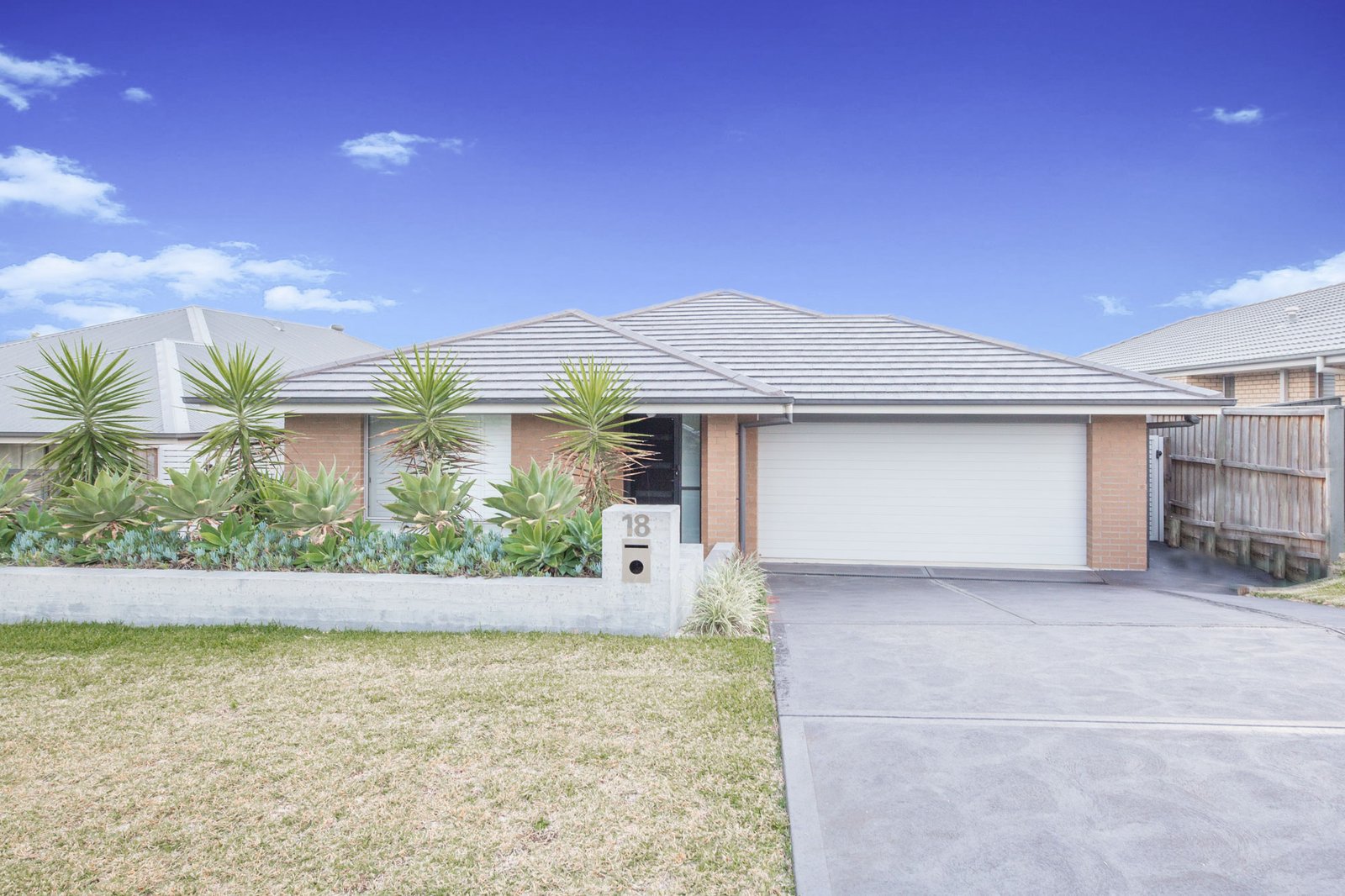 18 Bowerbird Close ABERGLASSLYN 1
