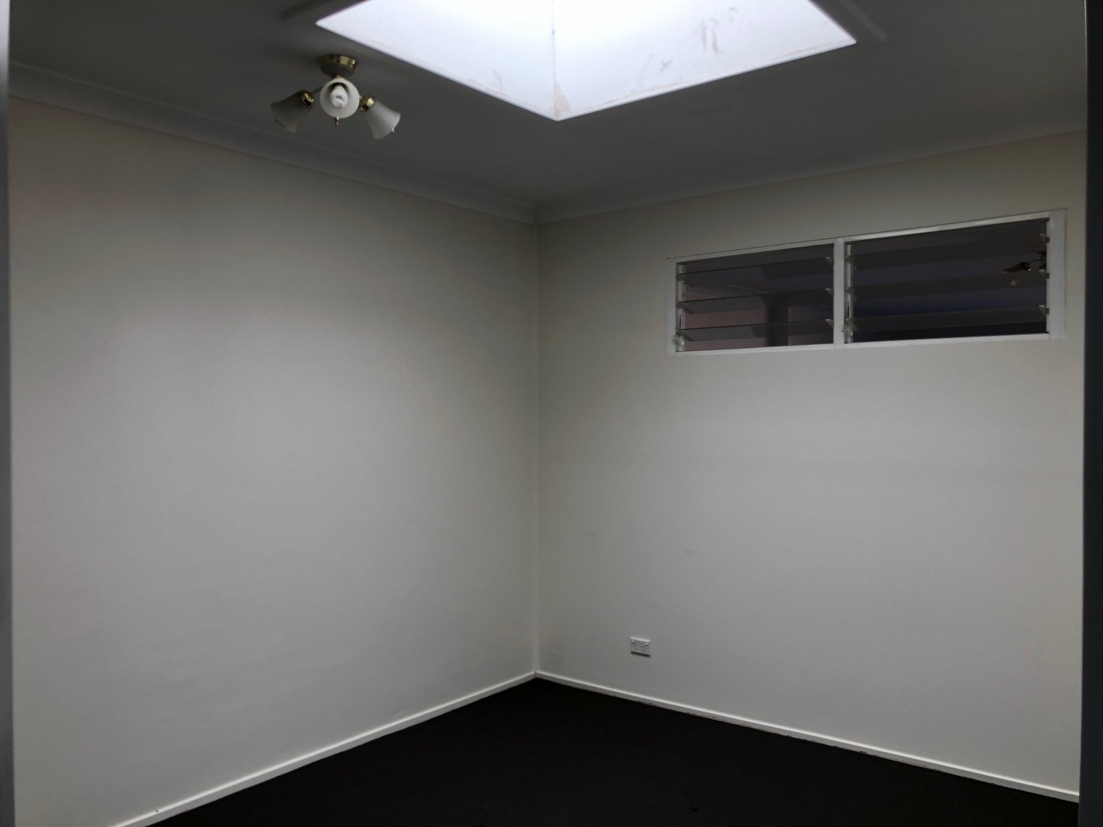 1/8 Bringelly Road KINGSWOOD 8