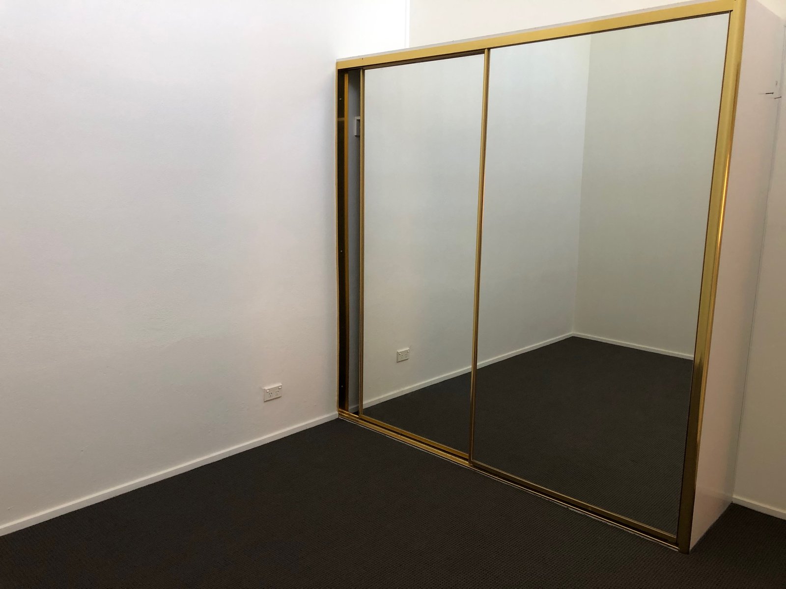 1/8 Bringelly Road KINGSWOOD 9