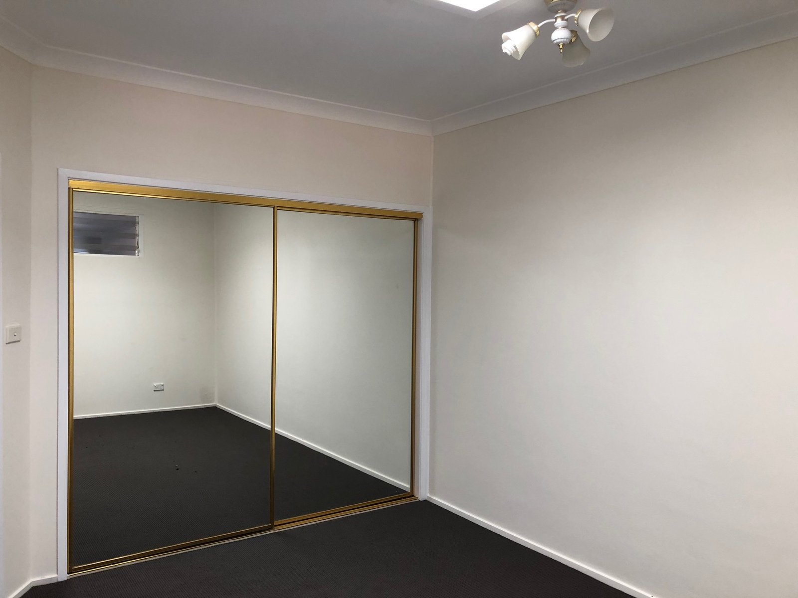 1/8 Bringelly Road KINGSWOOD 12