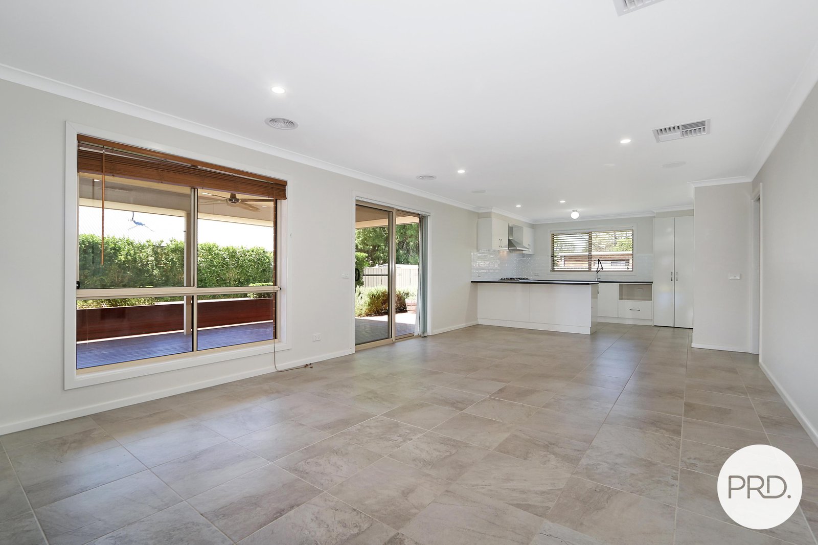 18 Britton Court JINDERA 2