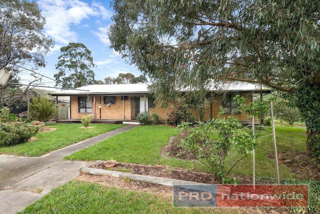 18 Brooke Street SMYTHESDALE 3