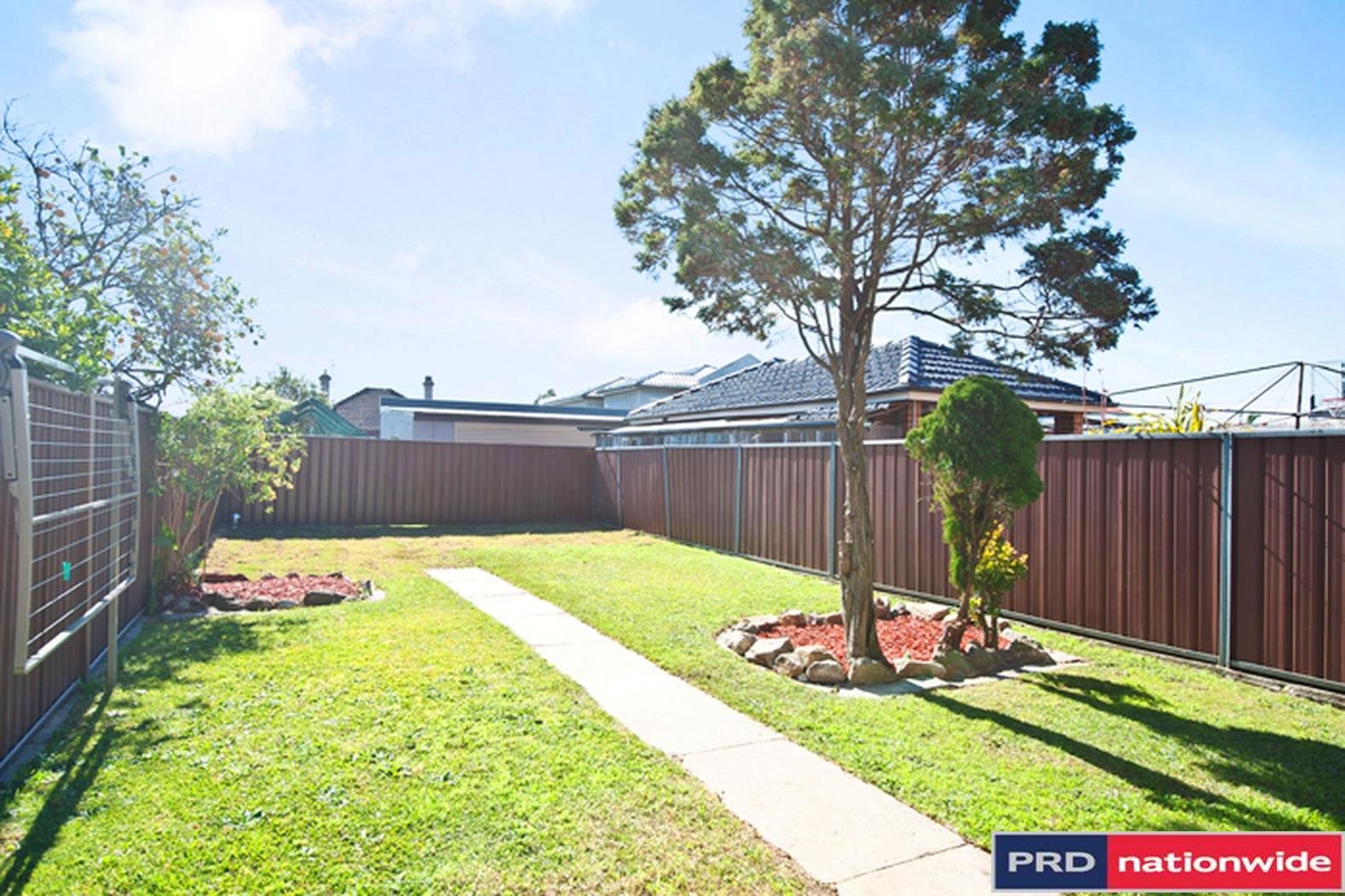 18 Bruce Street BEXLEY 4