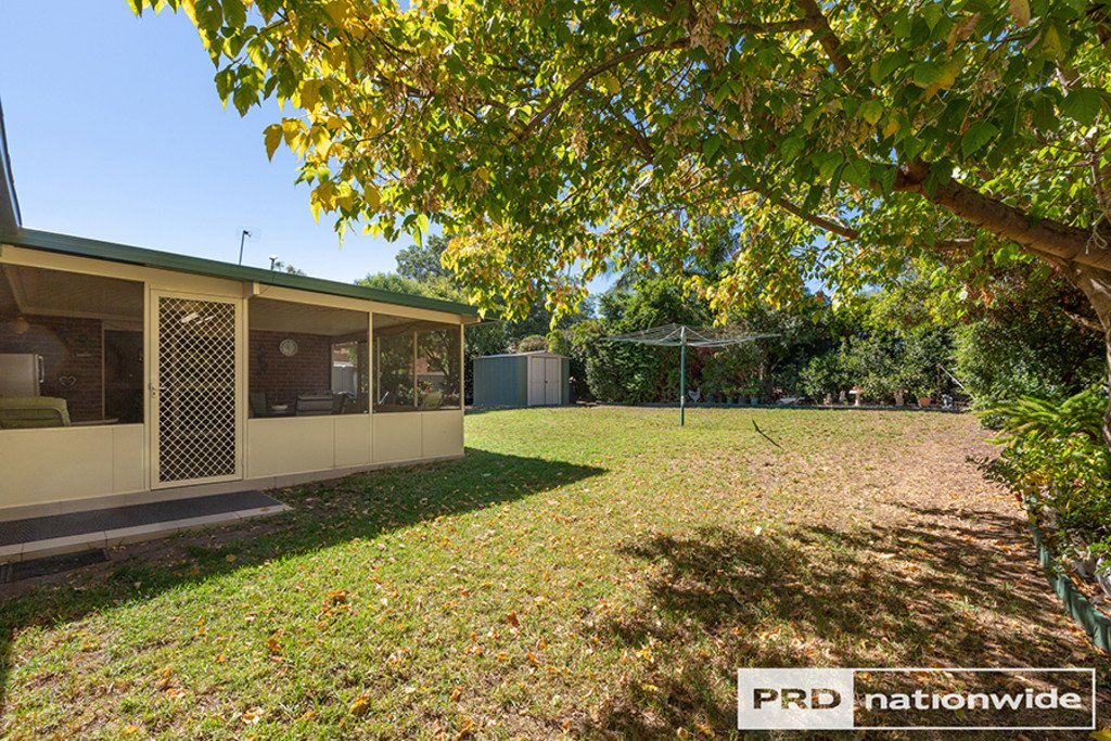 18 Bryan Street TAMWORTH 6