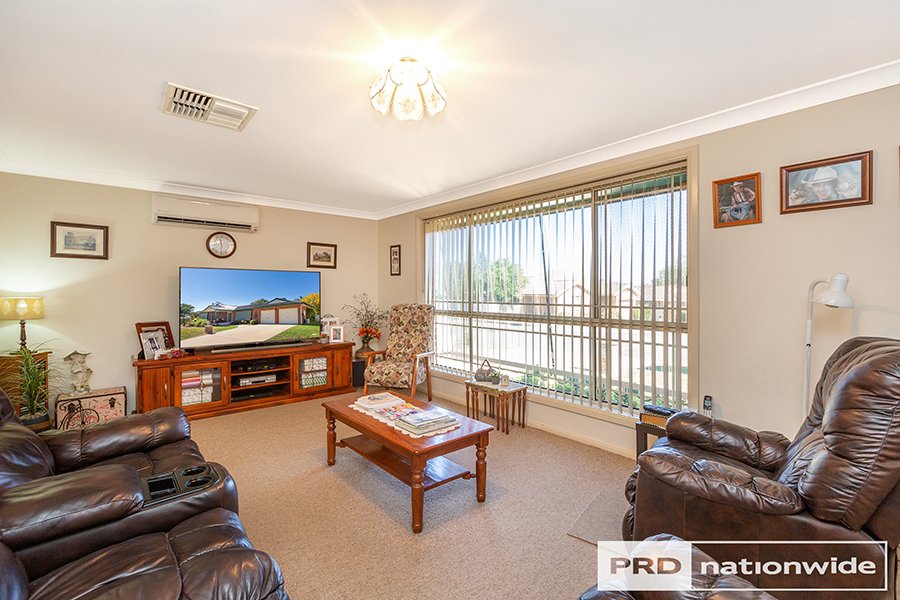 18 Bryan Street TAMWORTH 8