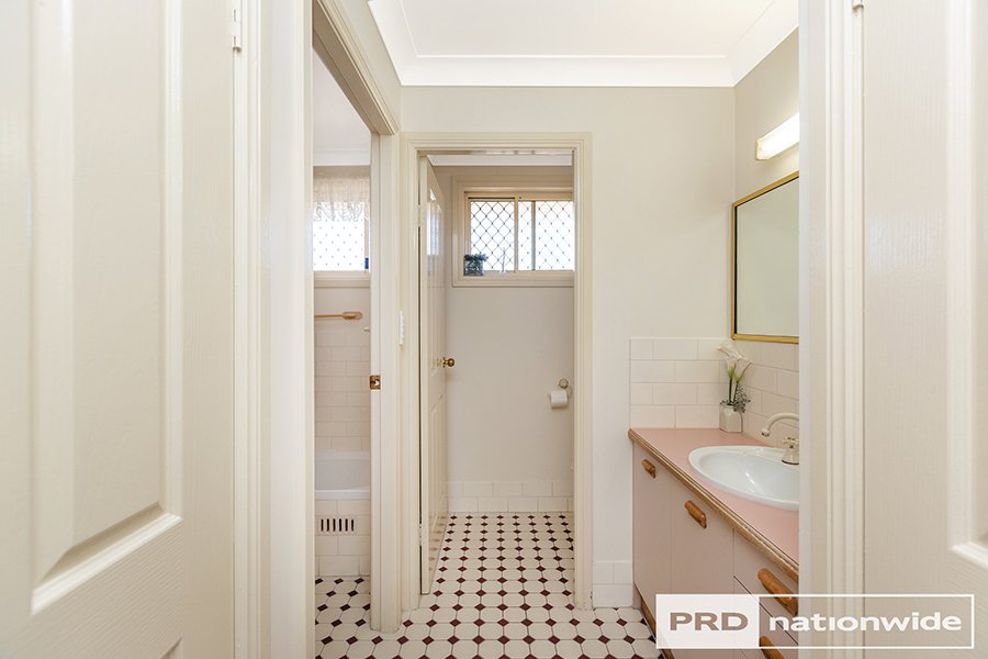 18 Bryan Street TAMWORTH 17