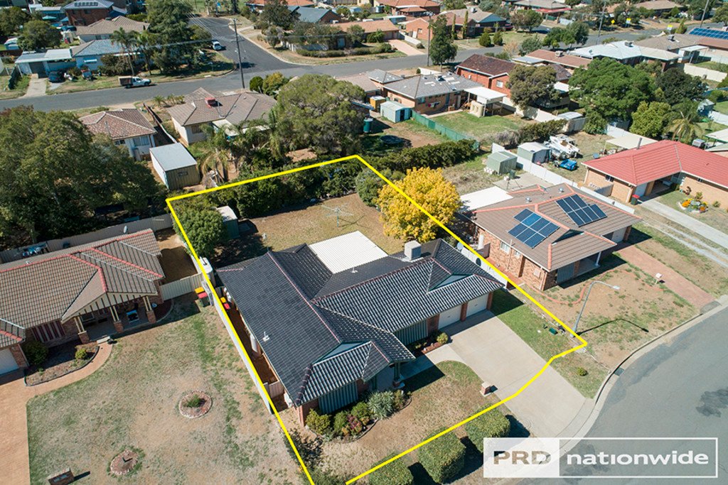 18 Bryan Street TAMWORTH 25