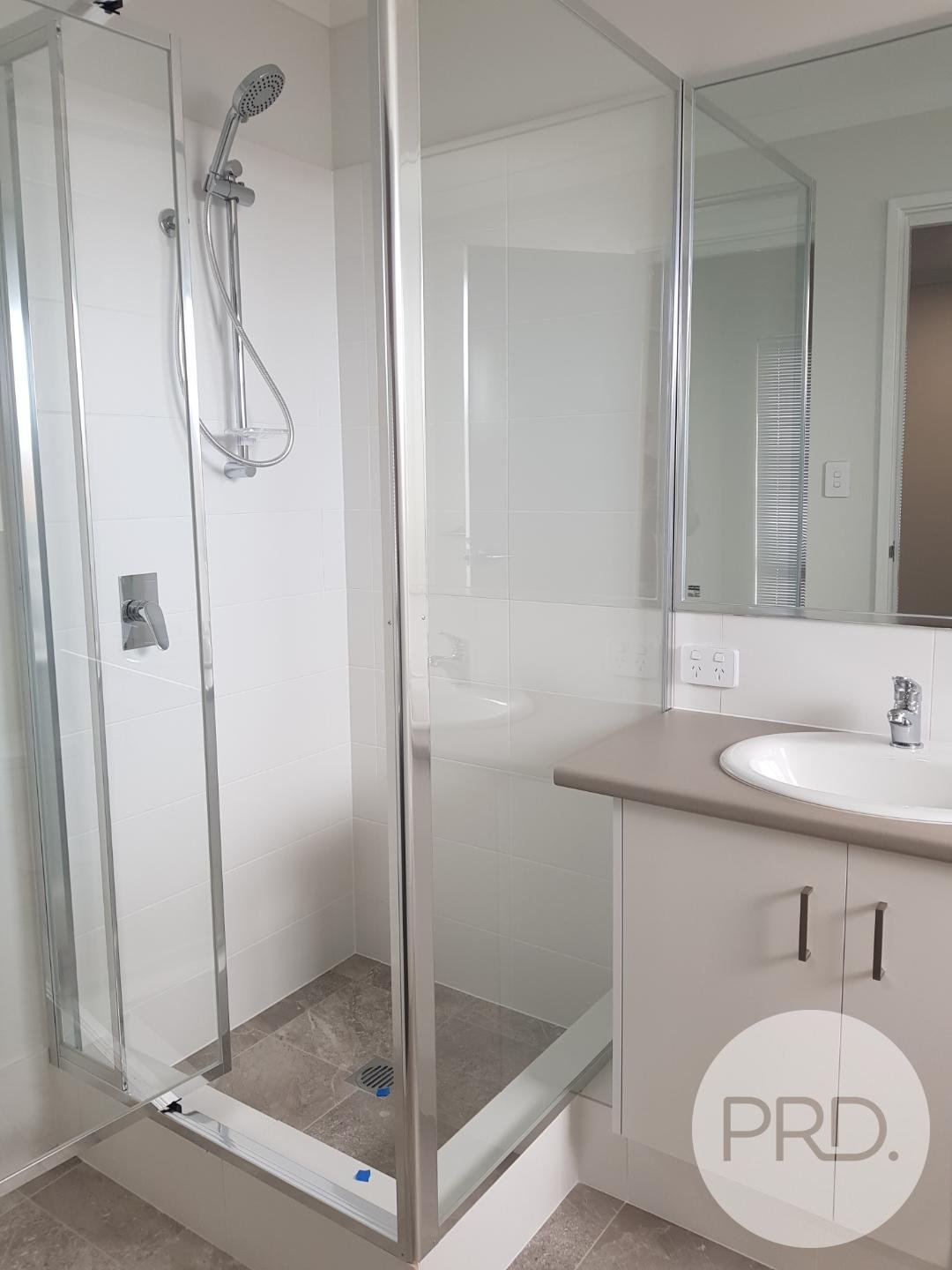 18 Bulloo Loop ELLENBROOK 3