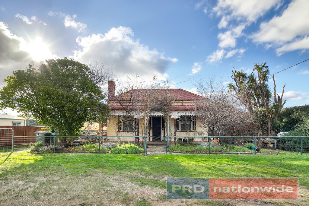 18 Burke Street BEAUFORT 6