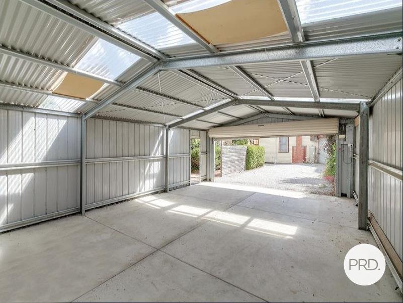 18 Burnbank Street LAKE WENDOUREE 10