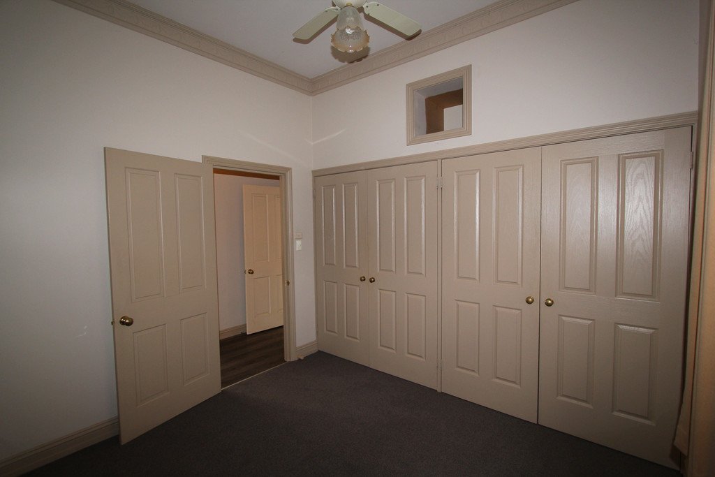 18 Burnbank Street LAKE WENDOUREE 9