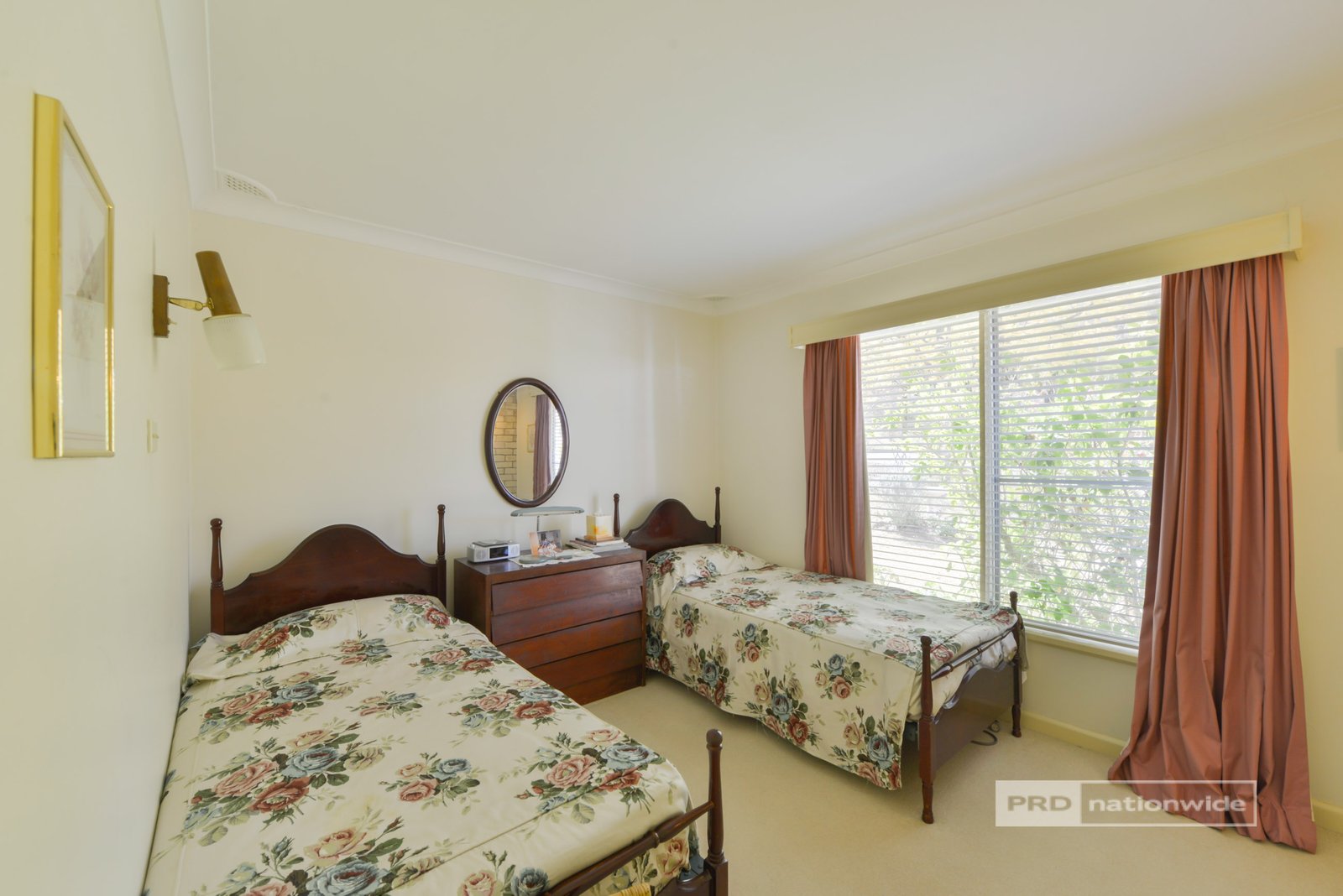 18 Bushland Avenue TAMWORTH 9