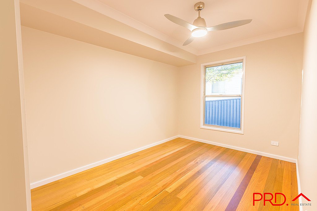 18 Bushland Avenue TAMWORTH 22
