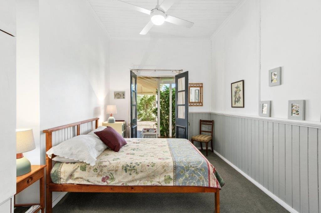 18 Caermarthen Street MANILLA 13