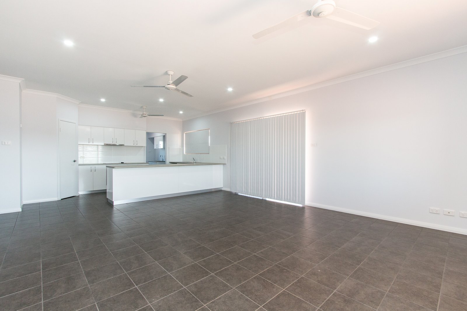 18 Cajuput Crescent DJUGUN 7