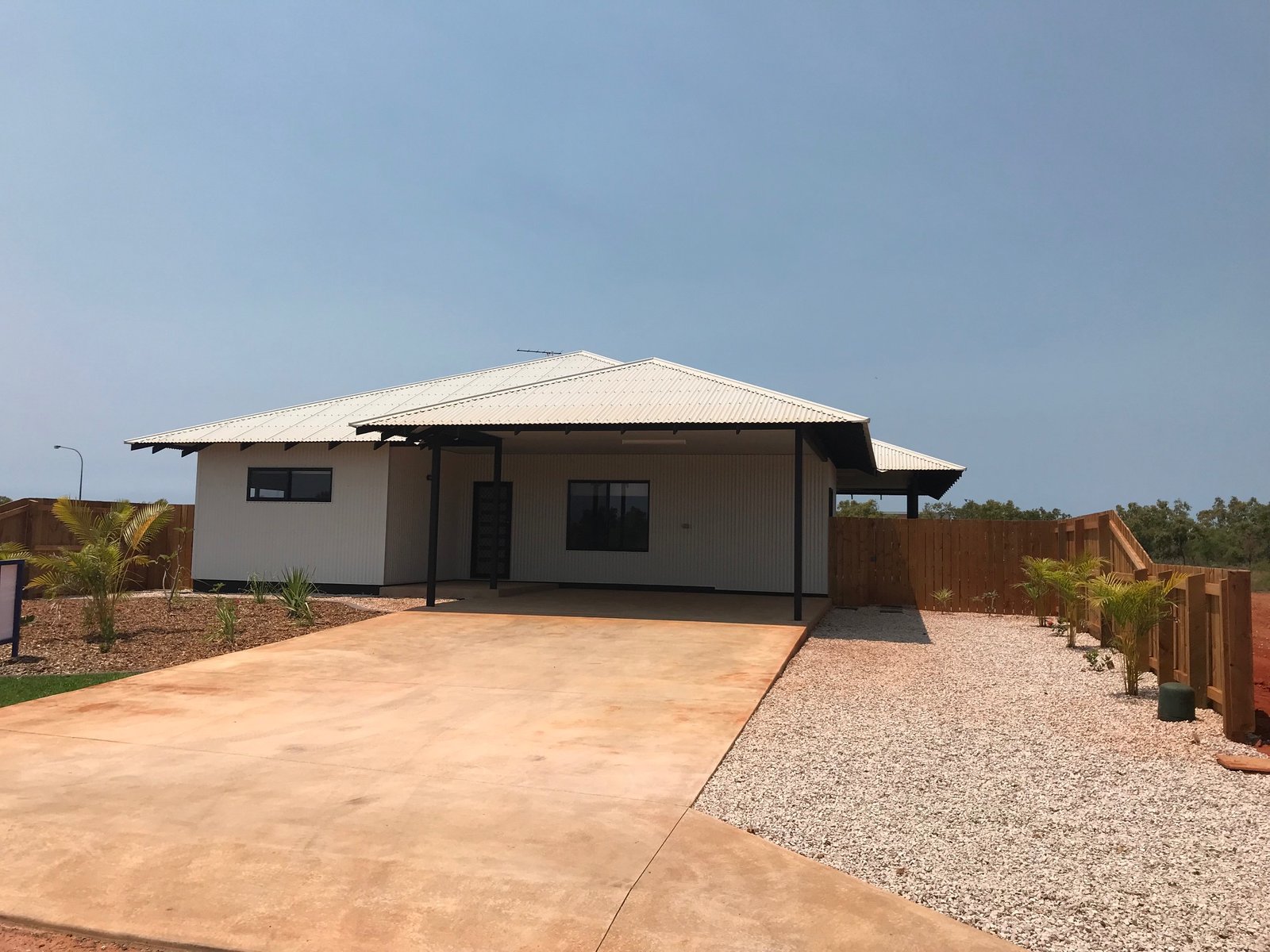 18 Cajuput Crescent DJUGUN 11