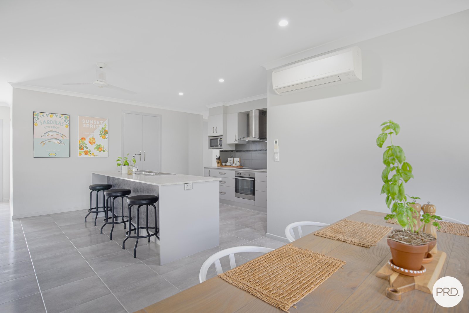 18 Calista Court PROSERPINE 8
