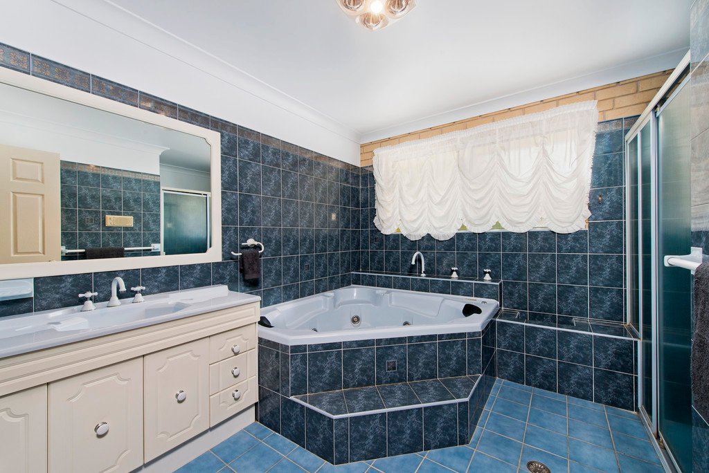 18 Camden Head Road DUNBOGAN 11