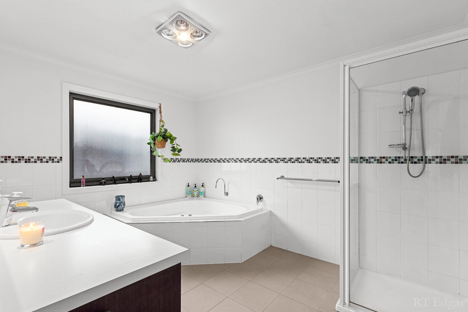 Real Estate and Property in 1/8 Canis Crescent, Ocean Grove, VIC