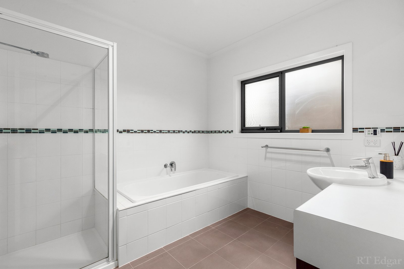 Real Estate and Property in 1/8 Canis Crescent, Ocean Grove, VIC