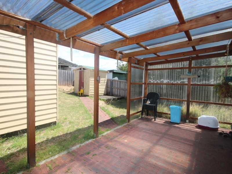 18 Carcoola Street CHIGWELL 7