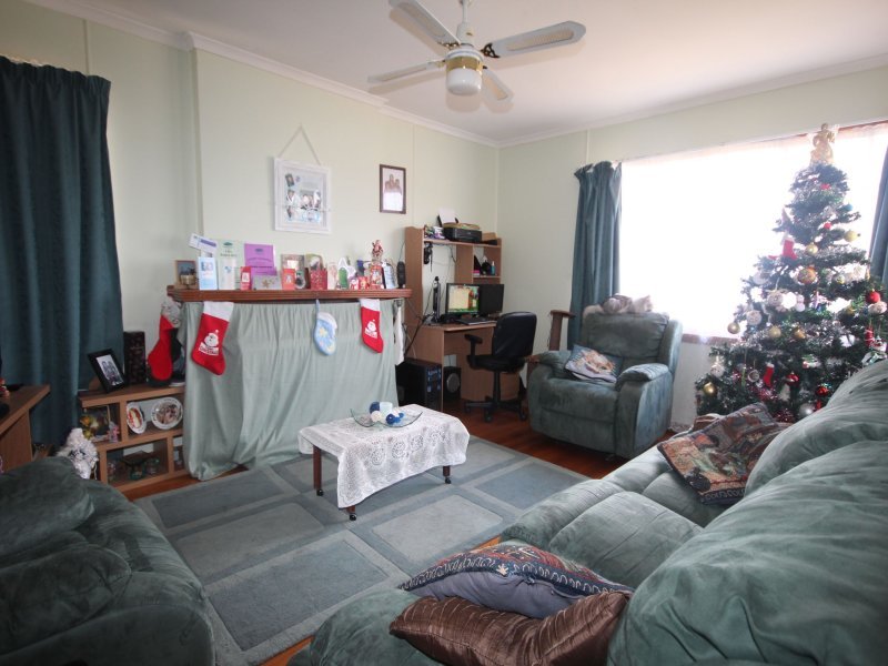 18 Carcoola Street CHIGWELL 2